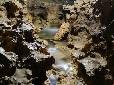 洞穴, 地下河, 岩石