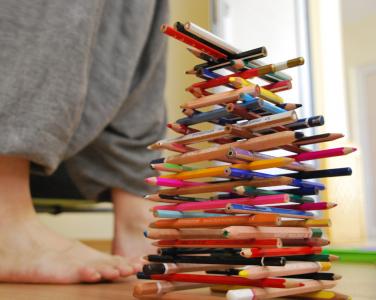铅笔, 颜色, 双脚, 塔, 彩虹, 红色, 绿色