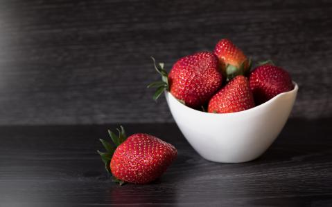 草莓, 红色, 成熟, 壳, 碗里, 水果, 软的水果
