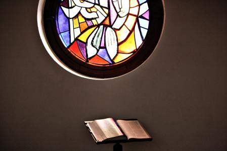 教会的窗口, 教会, 圣经 》, 祷告, 沉思的, 彩色玻璃, 玻璃窗口