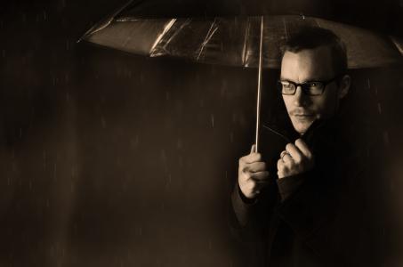 男子, 人, 雨伞, 雨, 天气, 晚上, 黑暗