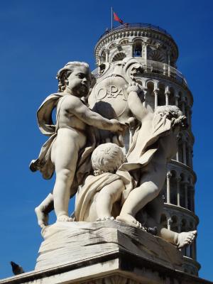 比萨, 意大利, 雕像