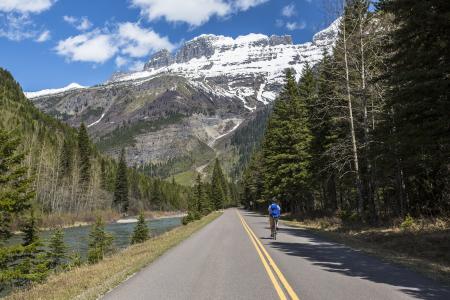 骑自行车, 公路, 冰川国家公园, 户外, 山脉, 小河生活方式, 风景名胜