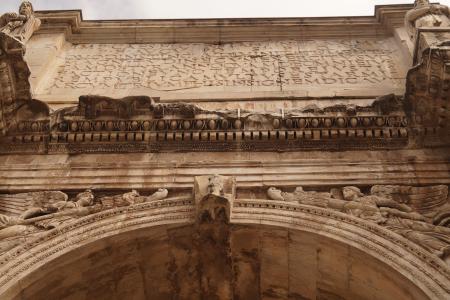 康斯坦丁拱门, 写, 罗马假日
