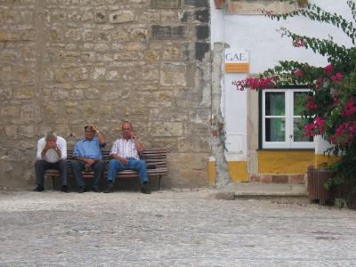墙上, 老男人, 男子, 板凳, 老, 坐, 中期的成年男子