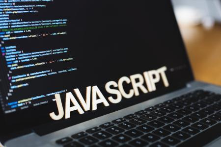Javascript与笔记本电脑代码
