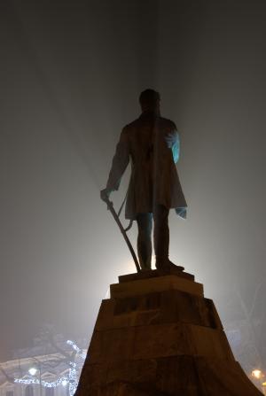 雕像, 纪念碑, lajos kossuth 雕像, 在晚上, 灯