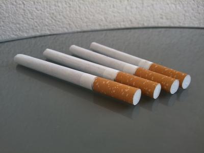 香烟, 吸烟, 烟草