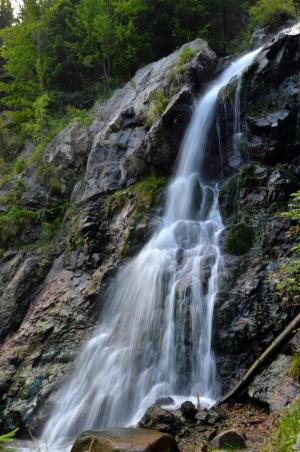 卡萨卡达, varciorog 瀑布, 阿普塞尼山脉, 岩石