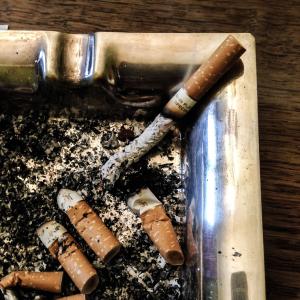 烟灰缸, 香烟, 火山灰, 余烬, 吸烟, 存根 （stub), 烟头