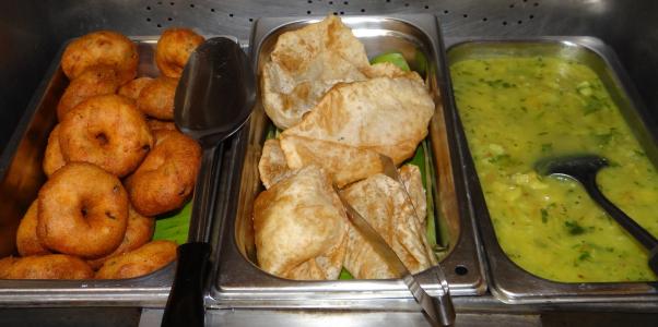 vada-poori-马铃薯西米, medu vada, poori, 煨咖喱, 小吃, 食品, 早餐