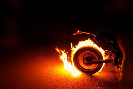 摩托车轮胎, 消防, 燃烧, 燃烧轮胎, 摩托车, 车轮, 速度
