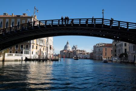 威尼斯, 桥梁, 通道