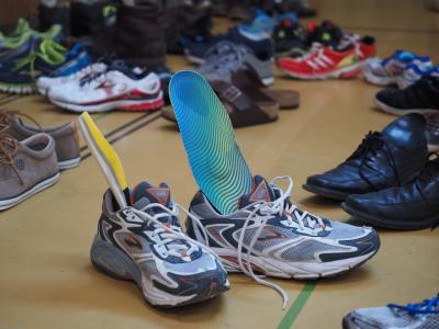 鞋子, 运动鞋, 跑步鞋, 殴打, 代表, 运动鞋, 运动