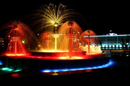 洛达, 喷泉, 晚上
