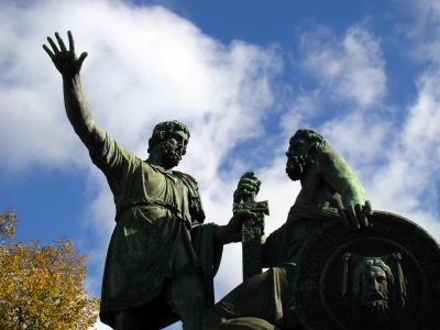 米宁和波扎尔斯基纪念碑, 红场, 莫斯科, 俄罗斯, 对天空, 云彩