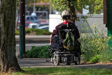 电动轮椅, 轮椅, 老人, 男子, 机动, 背包, 阳光灿烂的日子