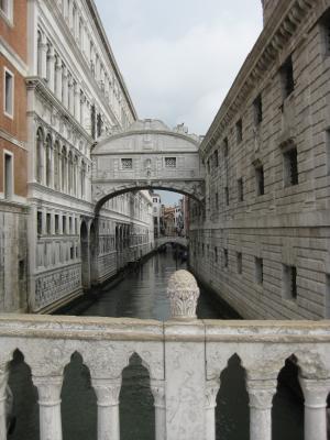 叹息之桥, 威尼斯, 通道