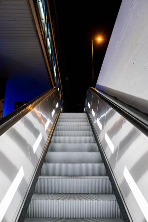 慕尼黑, 自动扶梯, 地铁