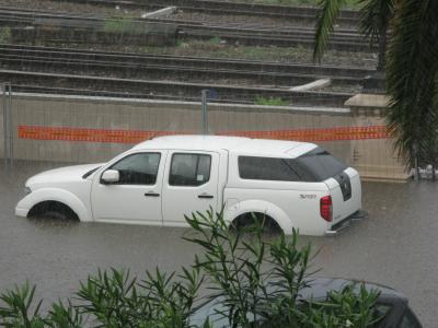 高水, 洪水, 水浸, 卡拉布里亚, 意大利, 通过滨海, 2010