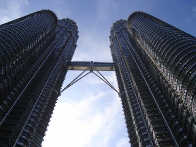 瓜吉隆坡, 马来西亚国家石油公司, 双子塔