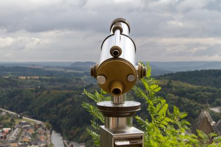 双筒望远镜, 登, 卢森堡风景
