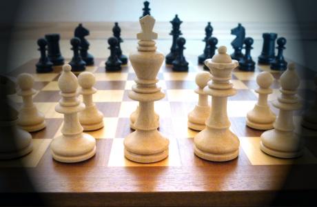象棋, 戏剧, 象棋比赛, 国际象棋棋盘, 女士, 国王, 白色