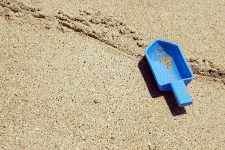 海滩, 玩具铲, 落在后面, 没有人, 沙子, 儿童, 夏季
