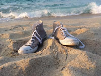 运动鞋, 海滩, 海, 沙子, 波, 鞋子, 户外