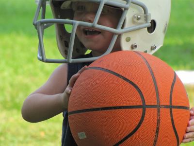 男孩, 儿童, 篮球, 头盔, 足球, 玩, 球员