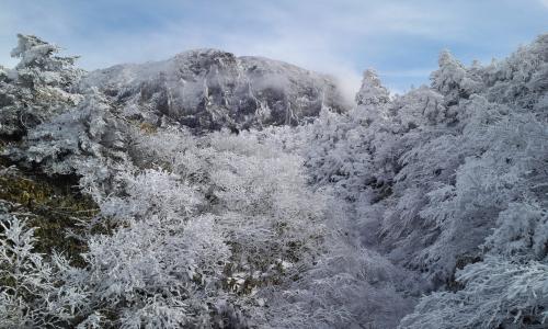 哈拉山雪 nambyeok, nambyeok 白雪覆盖的山, 峨眉山雪宴