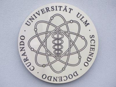 大学 ulm, 会徽, 徽标, 刻字, 字, 比喻标记, 大学 ulm 的标志