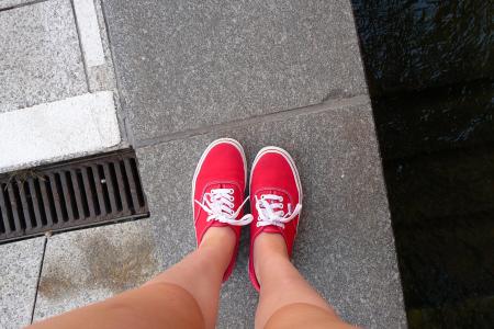 双腿, 双脚, 走了, 对比, 女人, 红色, 红色靴子