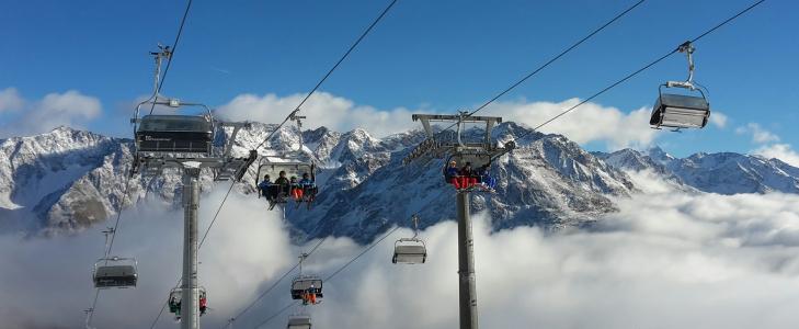 高山, 滑雪场, 您可以乘坐缆车, 去滑雪, 滑雪运动的兴起, 休闲体育, 冬季运动