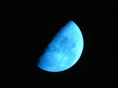 月亮, 蓝色的月亮, 天空, 晚上, 半个月亮, 蓝色夜, 月光