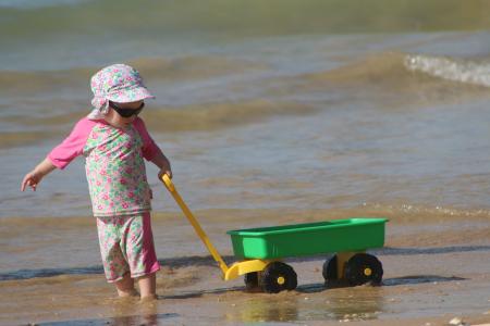 孩子在玩, 海滩, 孩子们玩, 在沙滩上玩耍, 孩子, 孩子的喜悦, 玩