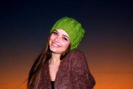 女孩, 日落, 在晚上, 绿色的眼睛, 帽子, 天空, 绿色