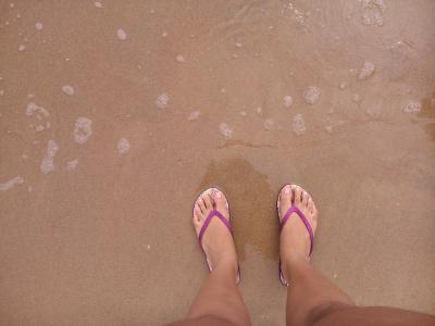 拖鞋, 双脚, 夏季, 海滩, 波, 海, 度假