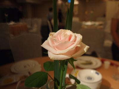 上升, 野花, 粉红色的花, 玫瑰节, 礼物, 餐桌装饰, 婚礼