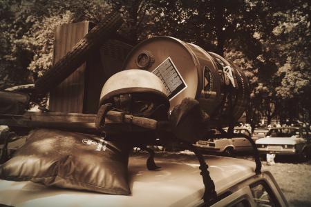 车顶行李架, 木材, 古董, 头盔摩托车, 每桶, 急救箱, 一桶油