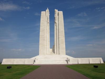 米纪念碑, 米岭, 诺曼底, 阿拉斯, 加拿大, 法国, 第一次