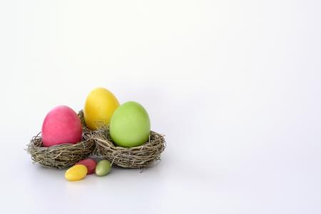 复活节的巢, 鸟巢, 复活节彩蛋, 糖鸡蛋, 多彩, 复活节, 装饰
