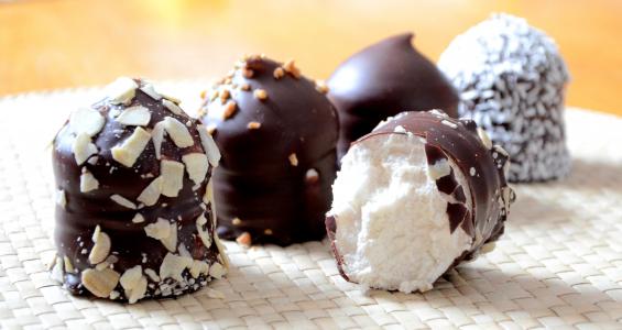 巧克力软糖, mohrenkopf, 甜, schokoschaumkuss, 甜蜜的吻, 美味, 美味佳肴