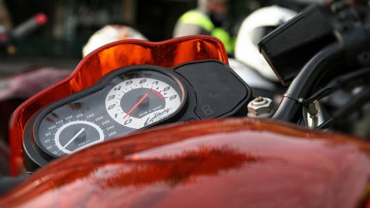 摩托车、 自行车, 比尔, 速度, 红色, 道路, 西班牙