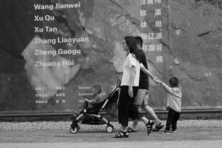 家庭, 街道, 黑白照片, 亚洲, 孩子们, 父母, 步行