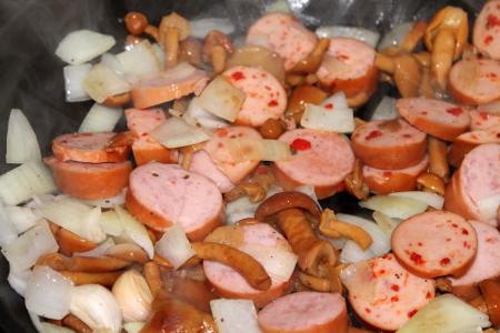 吃, 猪肉香肠, 蘑菇, stockschwaemchen, 洋葱, 食品, 烹饪