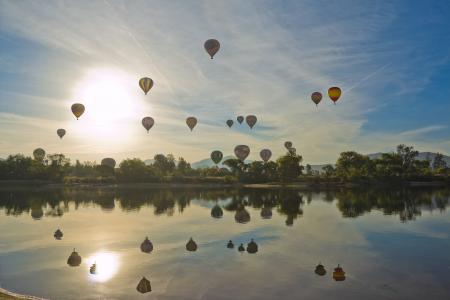 气球和葡萄酒节, 漂浮在湖, 斯金纳湖, 美, ca, 加利福尼亚州, 南加州