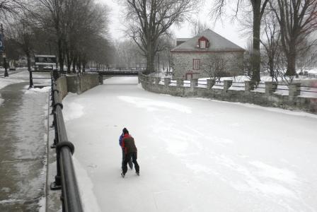 拉欣运河, 加拿大, 夫妇, 滑冰, 冻结, 水, 建筑