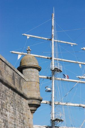 圣马洛, 壁垒, 小船桅杆, 蓝蓝的天空