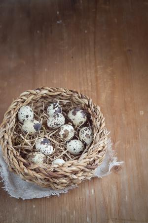 鸡蛋, 鹌鹑蛋, 购物篮, 小蛋, 天然产物, 复活节, 木材